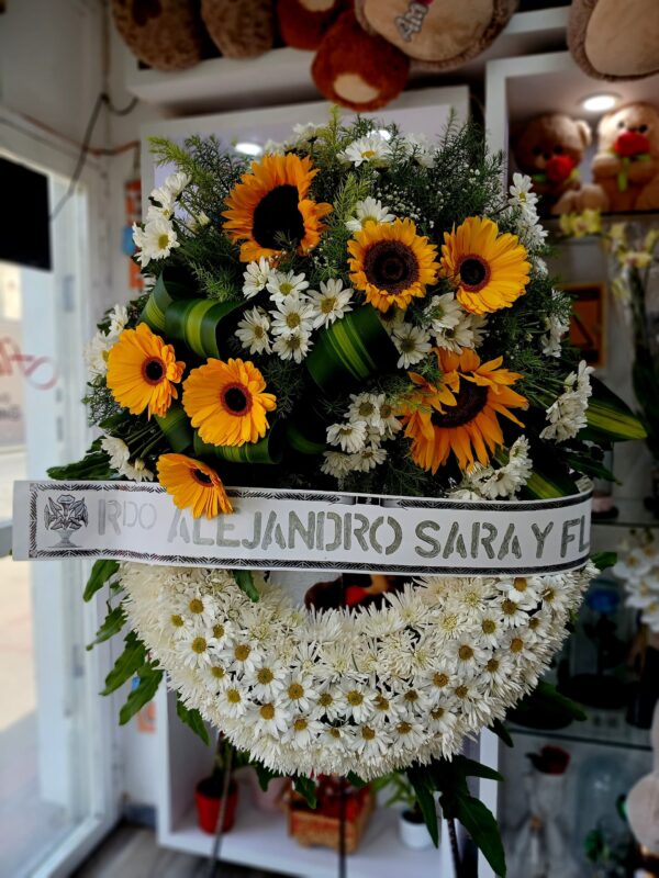 CORONA DE FLORES BLANCAS - Imagen 3