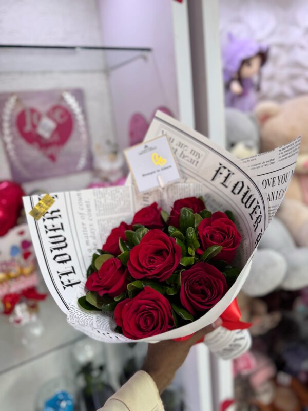 BOUQUET DE 8 ROSAS ROJAS - Imagen 4