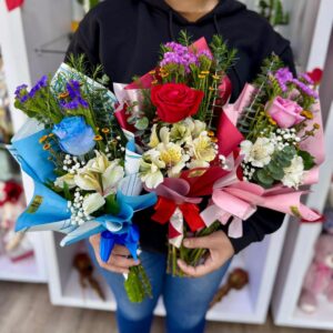 BOUQUET DE ROSAS DECORADAS